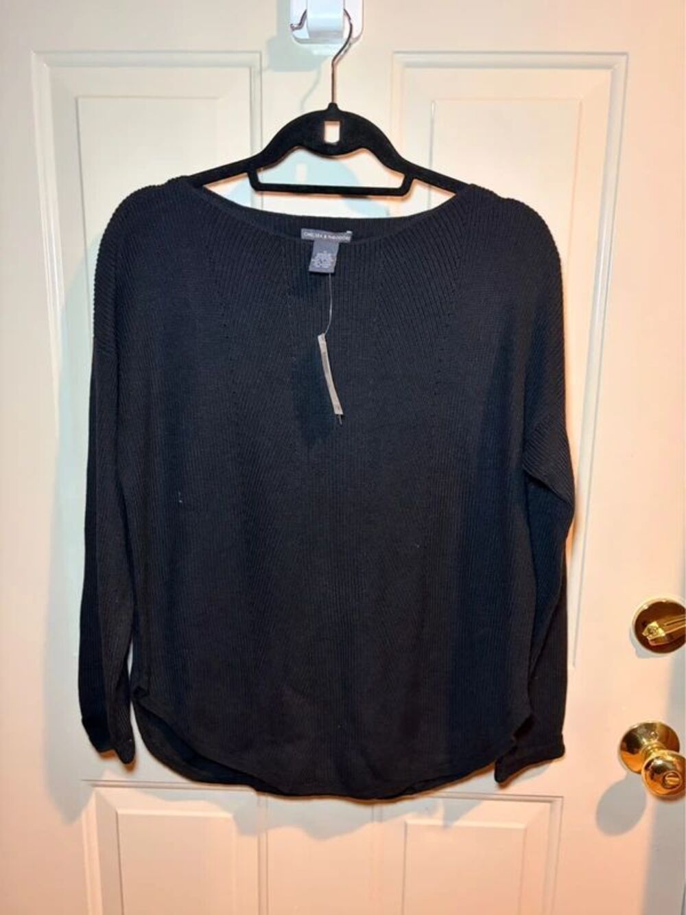 Chelsea & Theodore Black Cashmere Blend Sweater Size M NWT